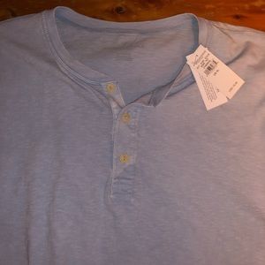 Men’s American Eagle XL Henley
